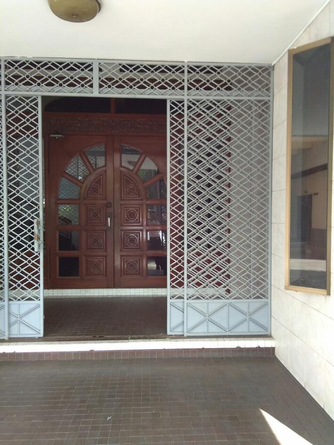 Halpin Hotell Yangon Exteriör bild